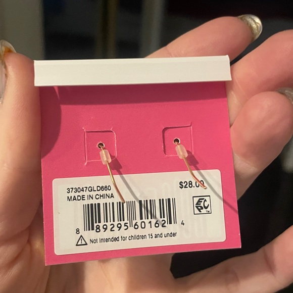 Betsey Johnson Flower Cluster Earrings - Picture 4 of 4